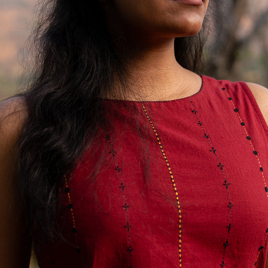 Surkh – Red Boatneck top